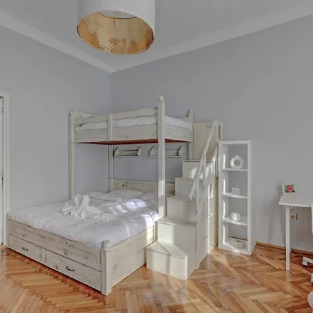Royal Street Retreat Apartment Belgrade